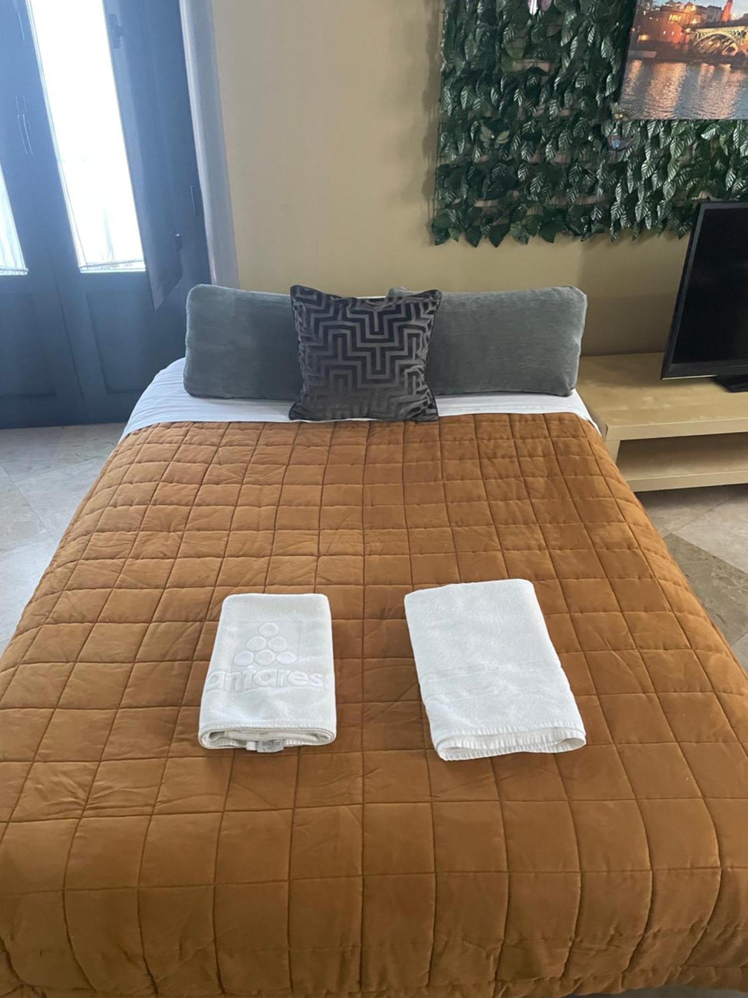 Duplex Sagasta Apartamentos-Sagasta เซบีญา ภายนอก รูปภาพ